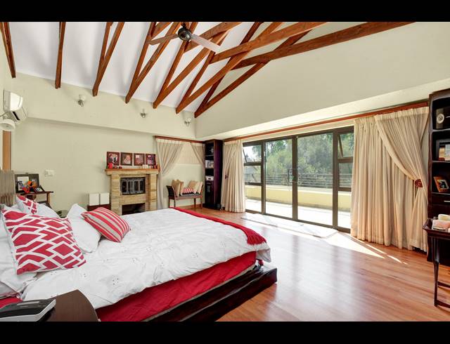 7 BEDROOM HOUSE FOR SALE IN ORCHARDS